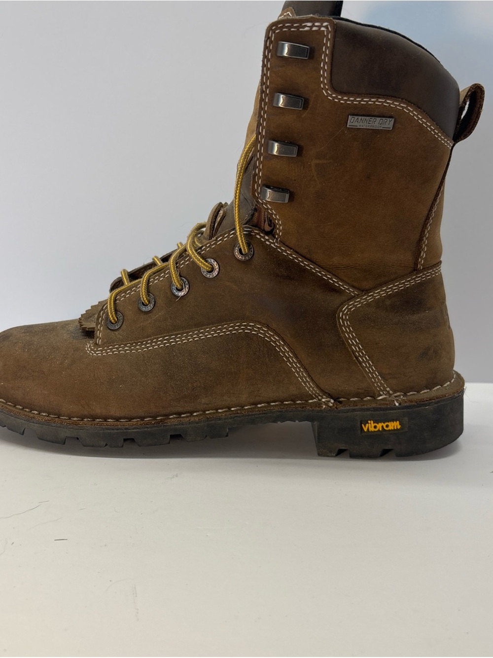 Danner Gritstone men’s 8” size 9 Brown Suede Work Boot with Vibram ASTM F2892-11